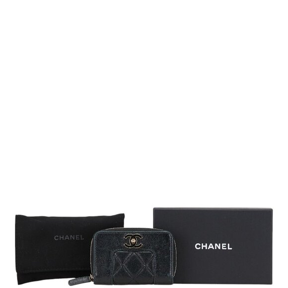CHANEL Black Lambskin Leather Logo Wallet - Picture 11 of 12